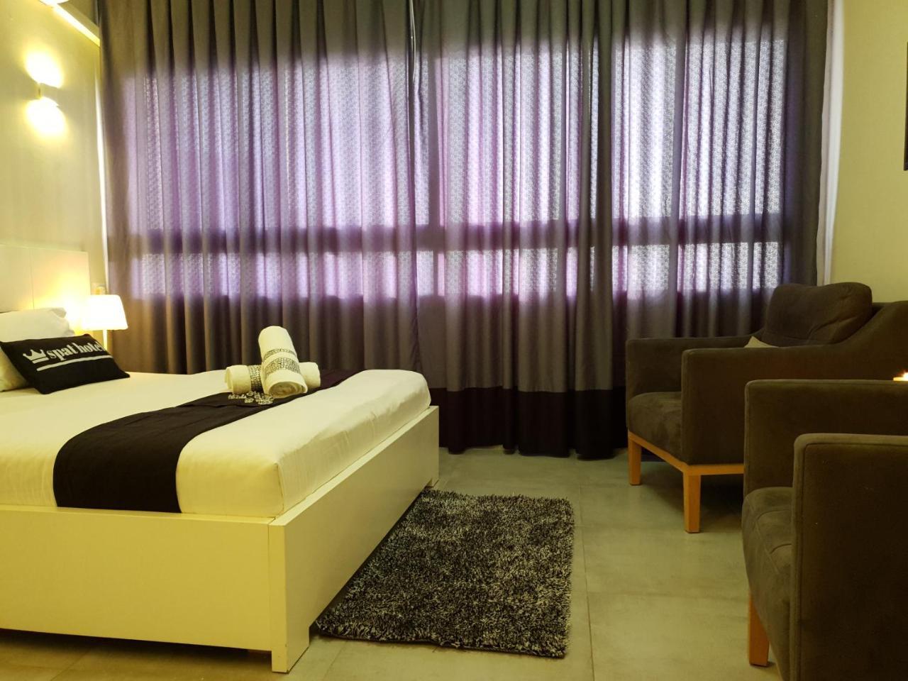 Spat Hotel Ashdod Exterior photo